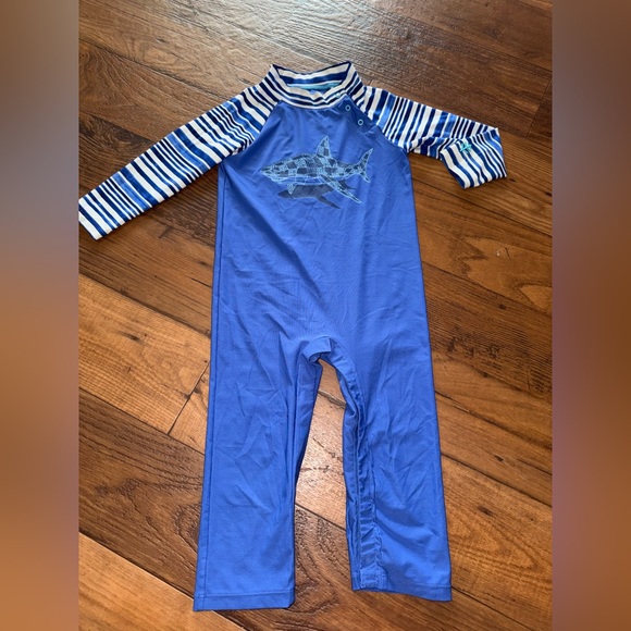 NWOT Coolibar Baby Beach One-Piece Swimsuit featuring UPF 50+ sun protection 3T - Picture 2 of 10